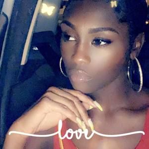 Meet your Posher, Deshonette